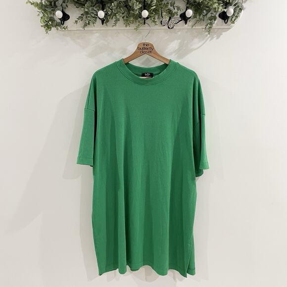 Dressed in LALA Dresses & Skirts - Lala. Bright Green Ribbed Casual Comfortable T-shirt Dress Size XL K-4531